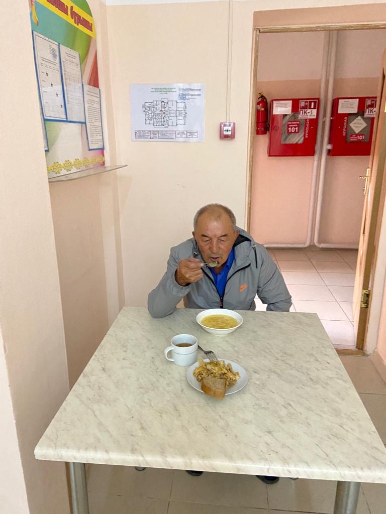 Органолиптическая оценка в КГУ «Специальный ясли - сада для детей с тяжелыми нарушениями речи 145» качества блюд представителями родительской общественности.